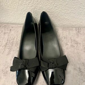 SHEIN Glossy Black Flats with Bow